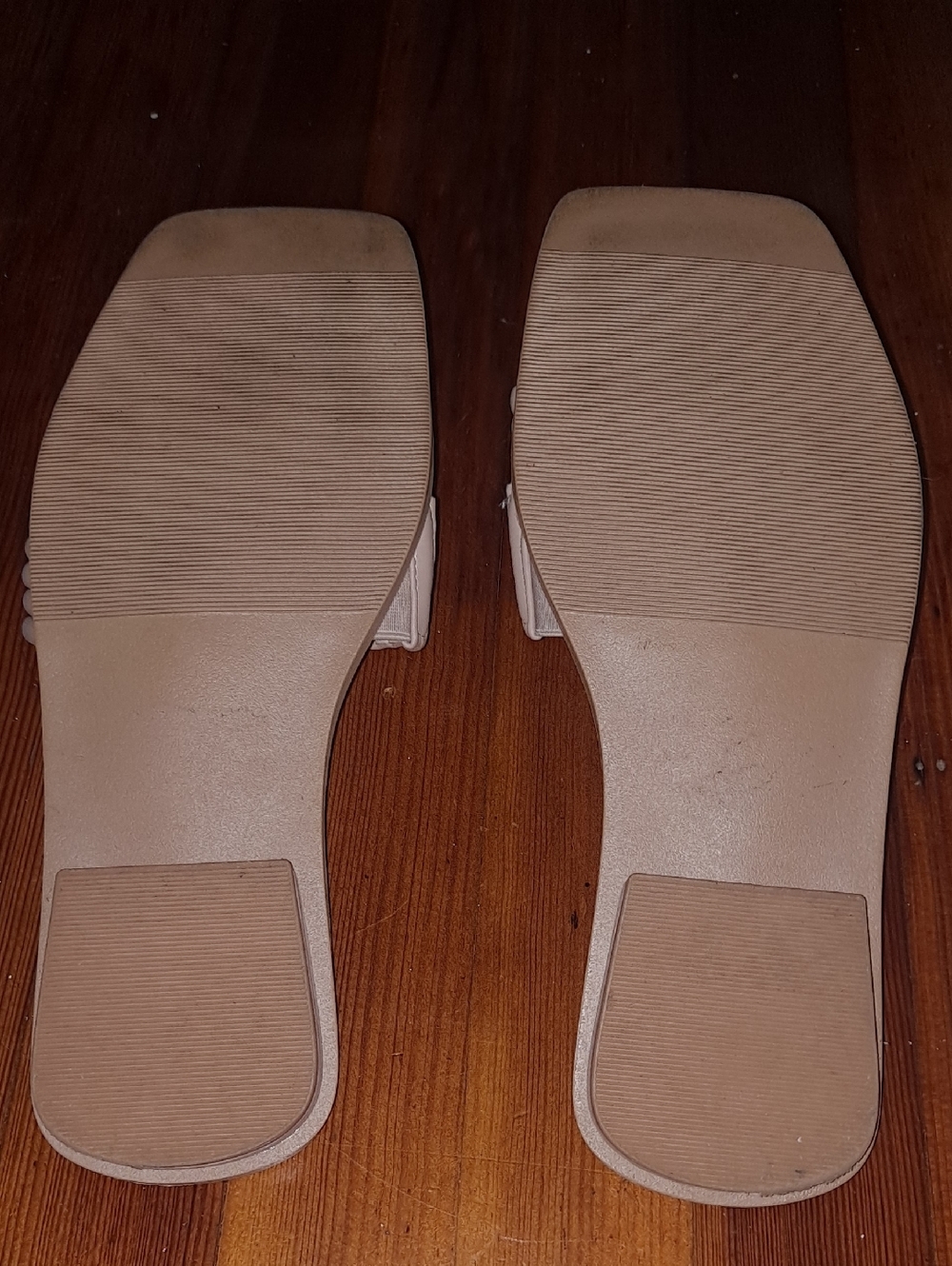torrid Neutral Ribbed Strap Slide Sandals - Picture 7 of 7